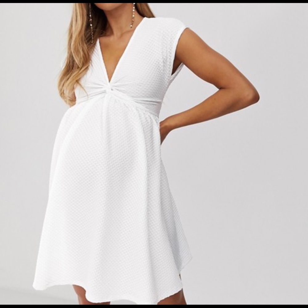 NWT WHITE MATERNITY BACKLESS DRESS